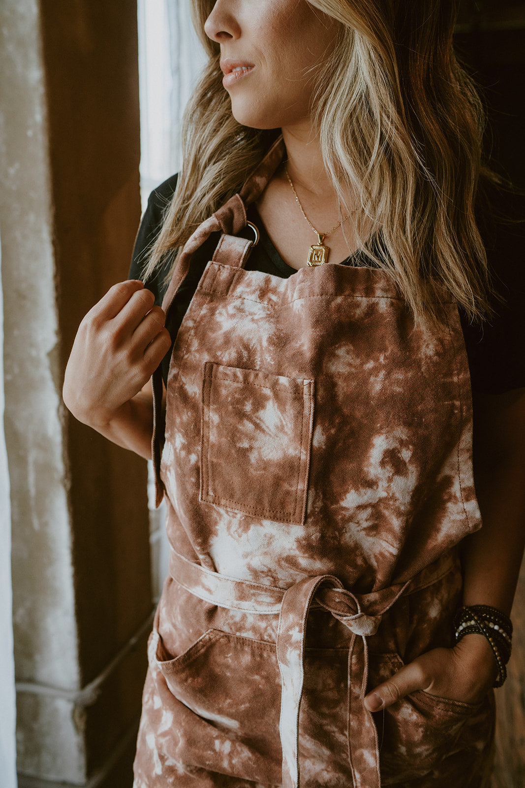 Rustic blast apron pocket detail